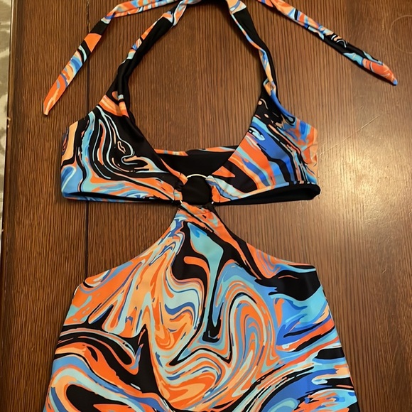 White Fox Boutique Swirl halter tie dress. Black, blue, and orange. Size XSmall. - Picture 2 of 11